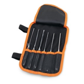 Set of 2 drift punches, 1 centre punch, 2 flat chisels and 1 cape chisel in roll-up wallet made of polyester - Beta 38/B6N